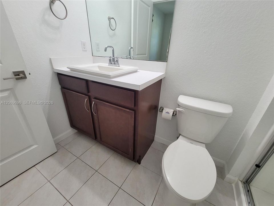 For Rent: $2,850 (3 beds, 2 baths, 1496 Square Feet)