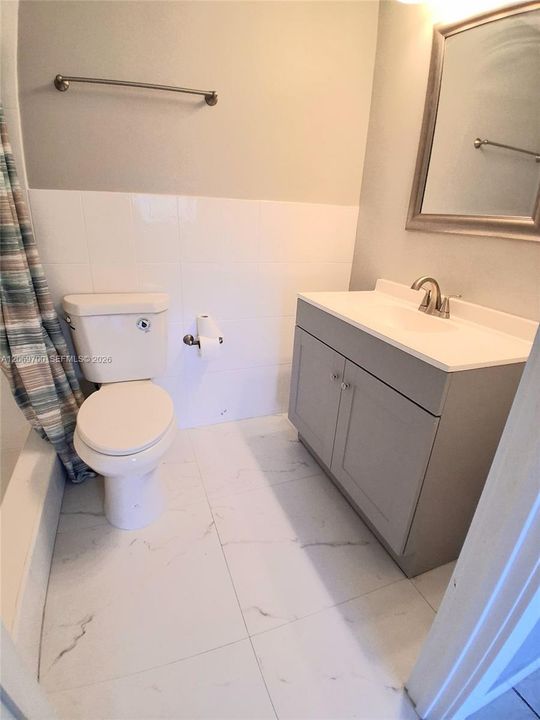 For Rent: $2,650 (3 beds, 2 baths, 972 Square Feet)