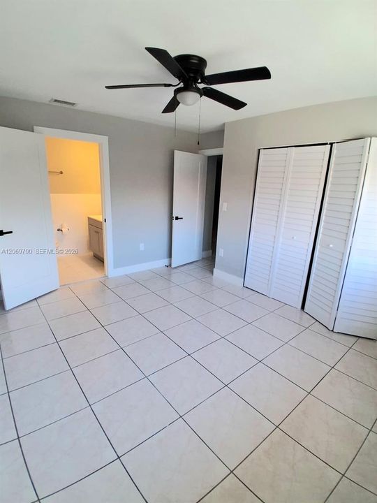 For Rent: $2,650 (3 beds, 2 baths, 972 Square Feet)
