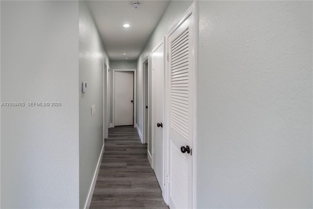 For Sale: $489,900 (4 beds, 2 baths, 1763 Square Feet)