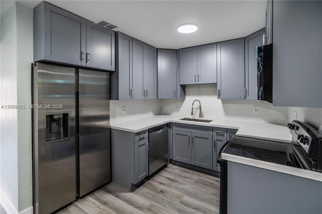 For Sale: $489,900 (4 beds, 2 baths, 1763 Square Feet)
