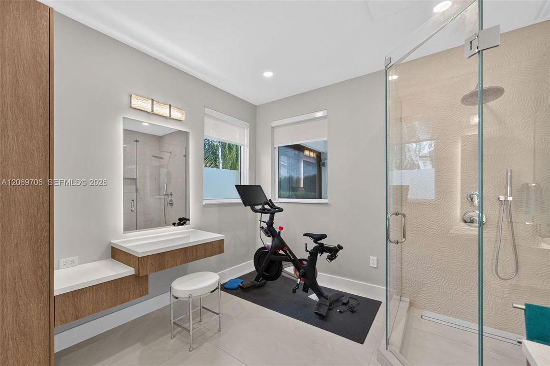 For Sale: $1,495,000 (4 beds, 3 baths, 2674 Square Feet)