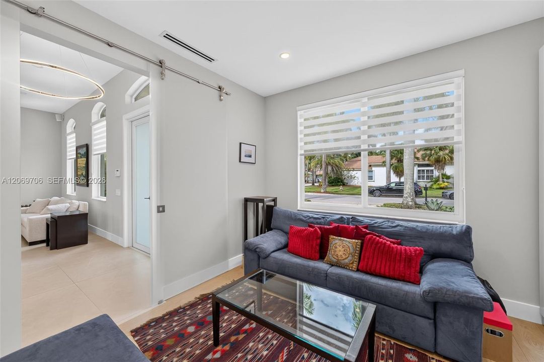 For Sale: $1,495,000 (4 beds, 3 baths, 2674 Square Feet)