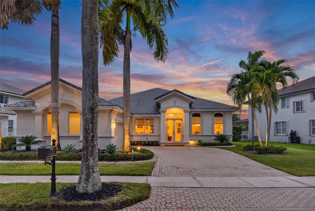 For Sale: $1,495,000 (4 beds, 3 baths, 2674 Square Feet)