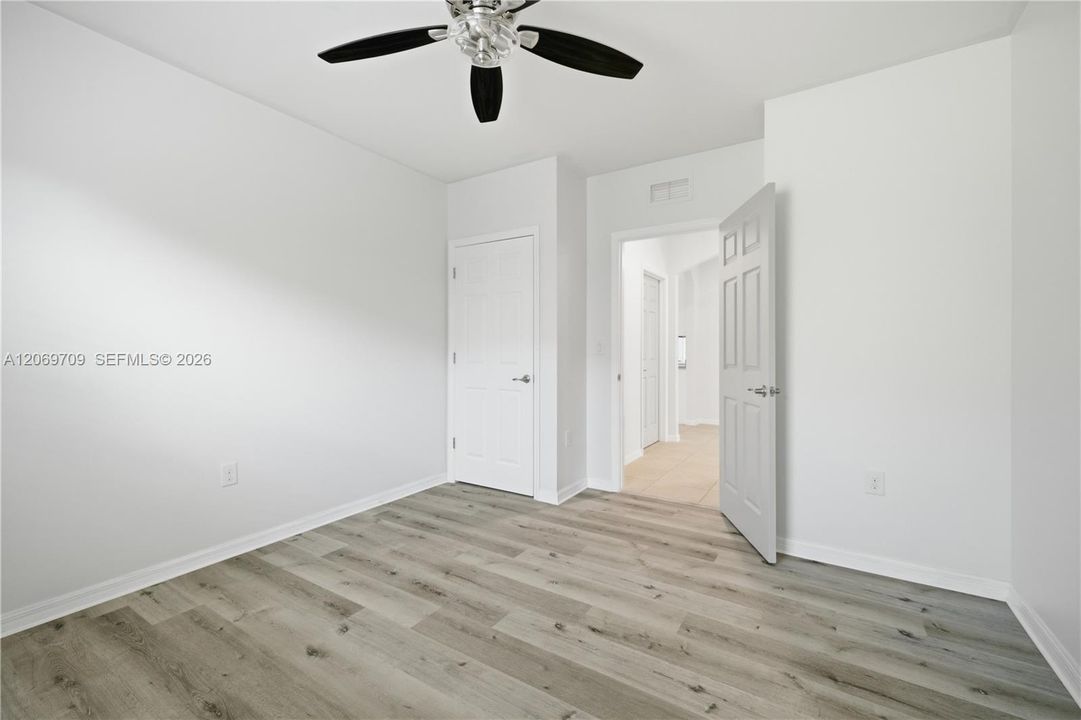 For Sale: $277,770 (4 beds, 2 baths, 1828 Square Feet)