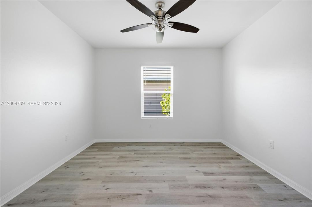 For Sale: $277,770 (4 beds, 2 baths, 1828 Square Feet)