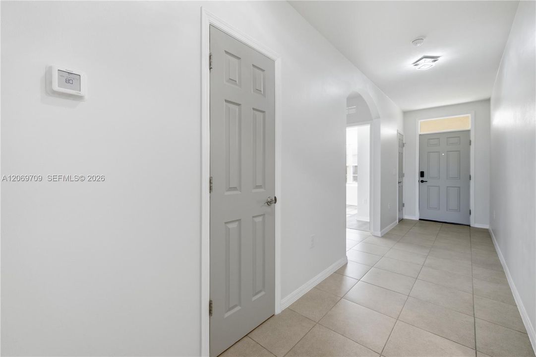 For Sale: $277,770 (4 beds, 2 baths, 1828 Square Feet)