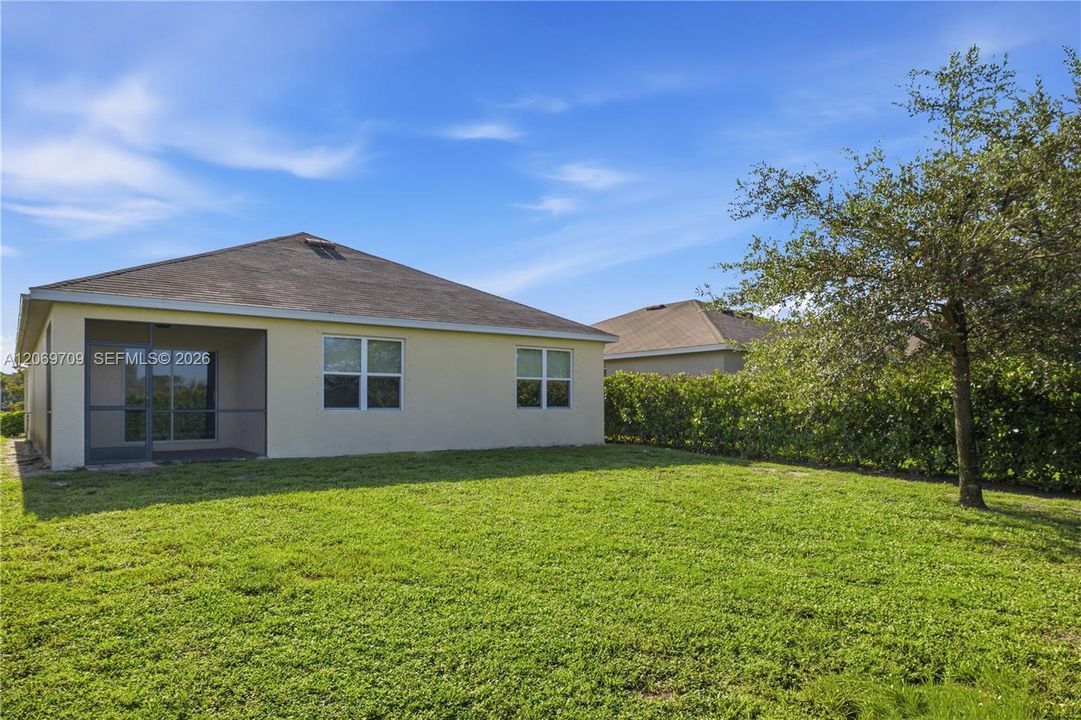 For Sale: $277,770 (4 beds, 2 baths, 1828 Square Feet)