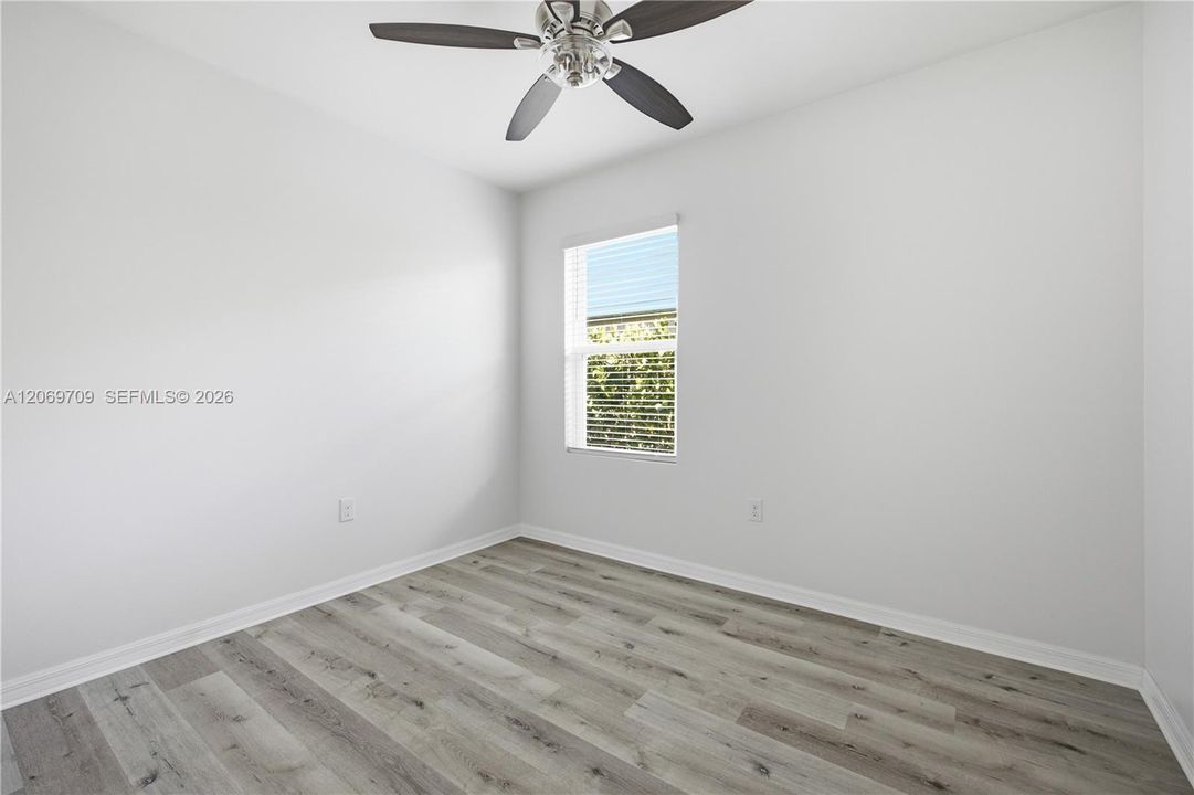 For Sale: $277,770 (4 beds, 2 baths, 1828 Square Feet)