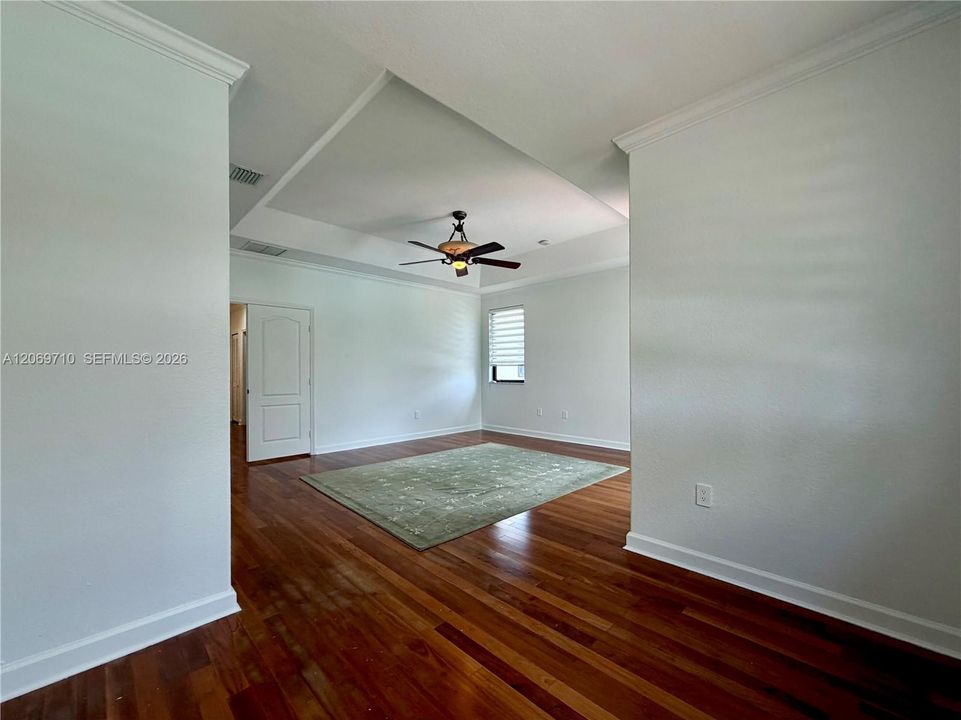 For Rent: $6,200 (4 beds, 3 baths, 3043 Square Feet)