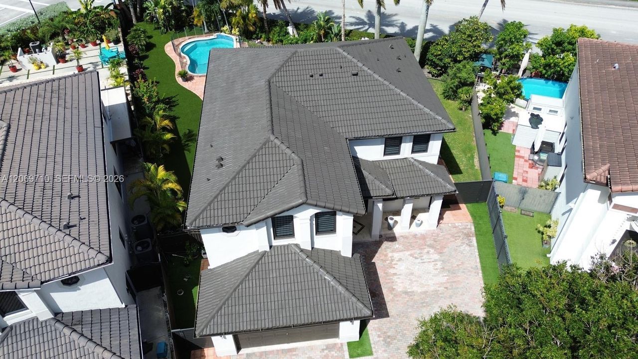 For Rent: $6,200 (4 beds, 3 baths, 3043 Square Feet)