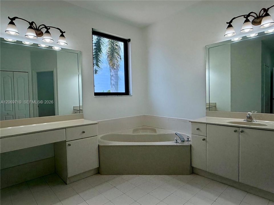 For Rent: $6,200 (4 beds, 3 baths, 3043 Square Feet)