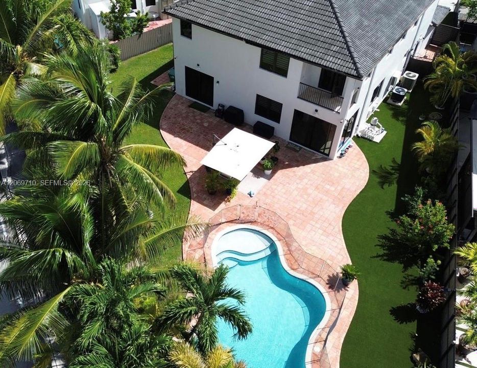 For Rent: $6,200 (4 beds, 3 baths, 3043 Square Feet)