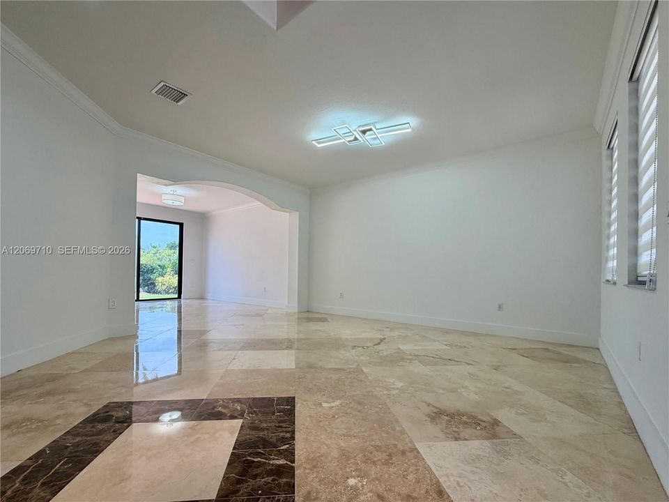 For Rent: $6,200 (4 beds, 3 baths, 3043 Square Feet)