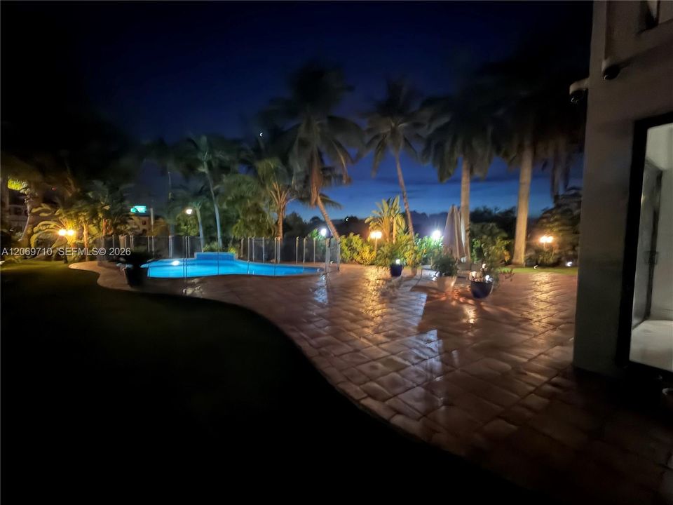 For Rent: $6,200 (4 beds, 3 baths, 3043 Square Feet)