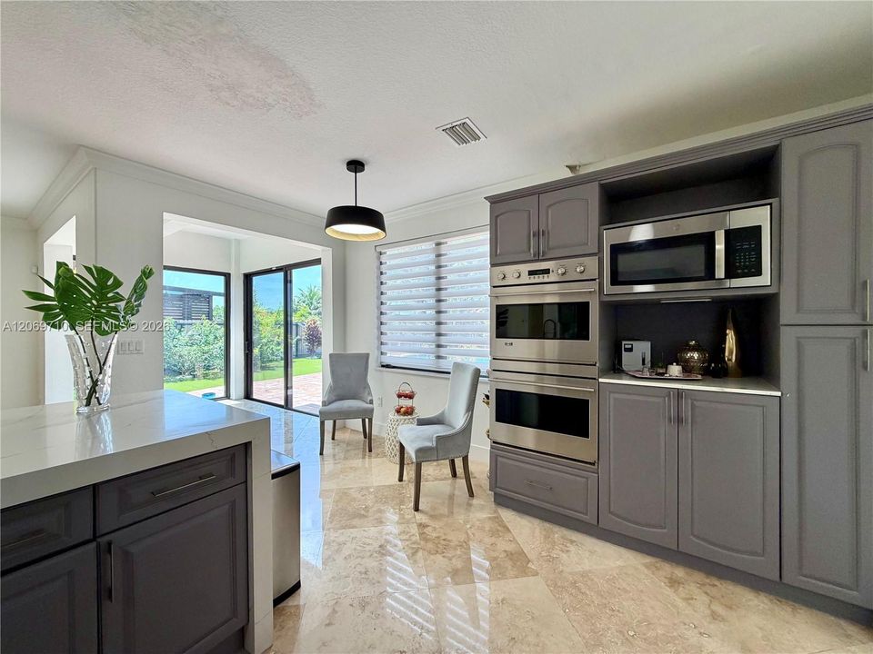 For Rent: $6,200 (4 beds, 3 baths, 3043 Square Feet)