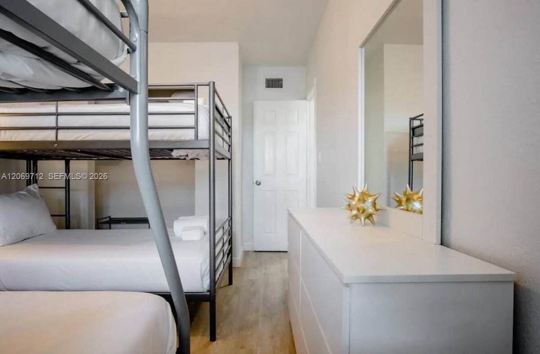 For Sale: $1,180,000 (0 beds, 0 baths, 2552 Square Feet)