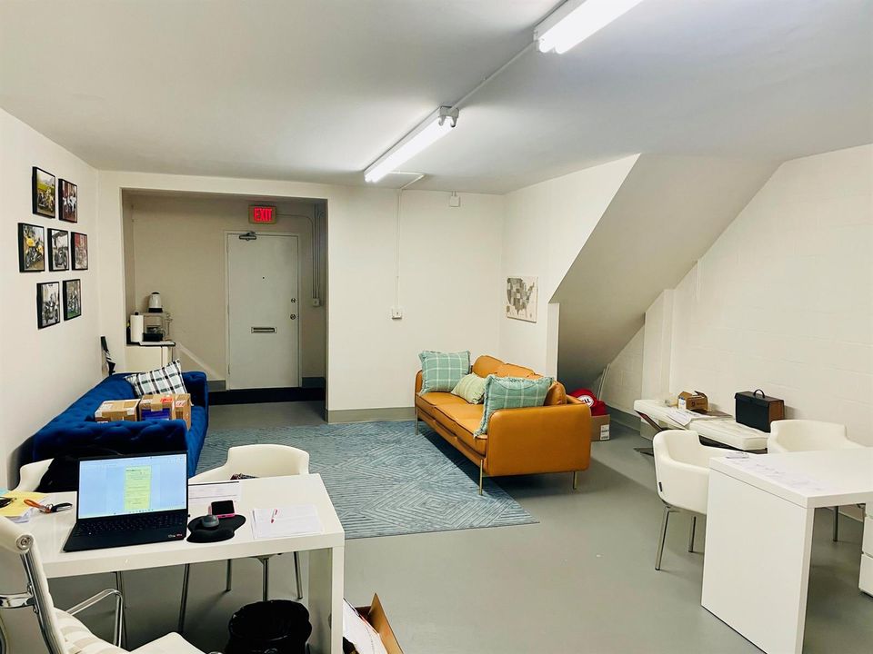 Office (3)