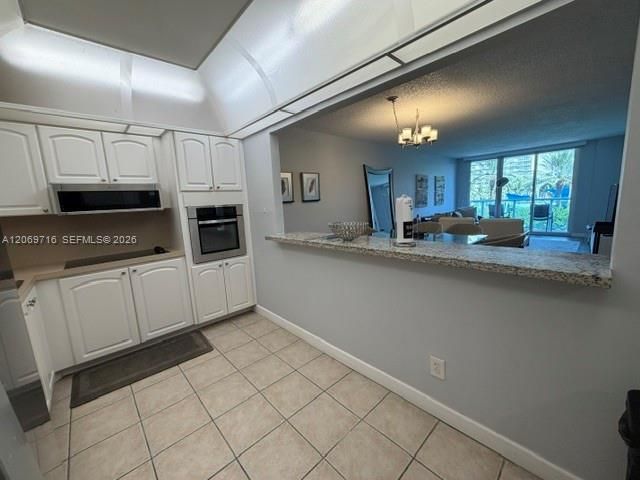 For Sale: $549,999 (1 beds, 1 baths, 1005 Square Feet)