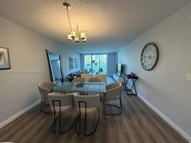 For Sale: $549,999 (1 beds, 1 baths, 1005 Square Feet)