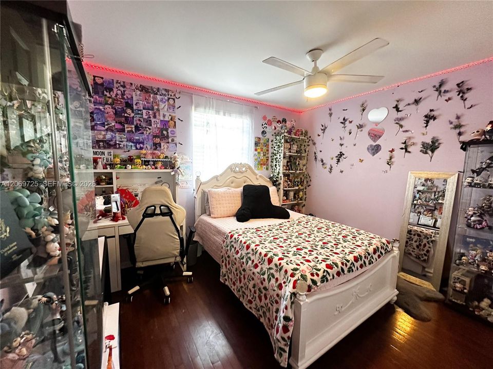 For Sale: $729,000 (4 beds, 2 baths, 1848 Square Feet)