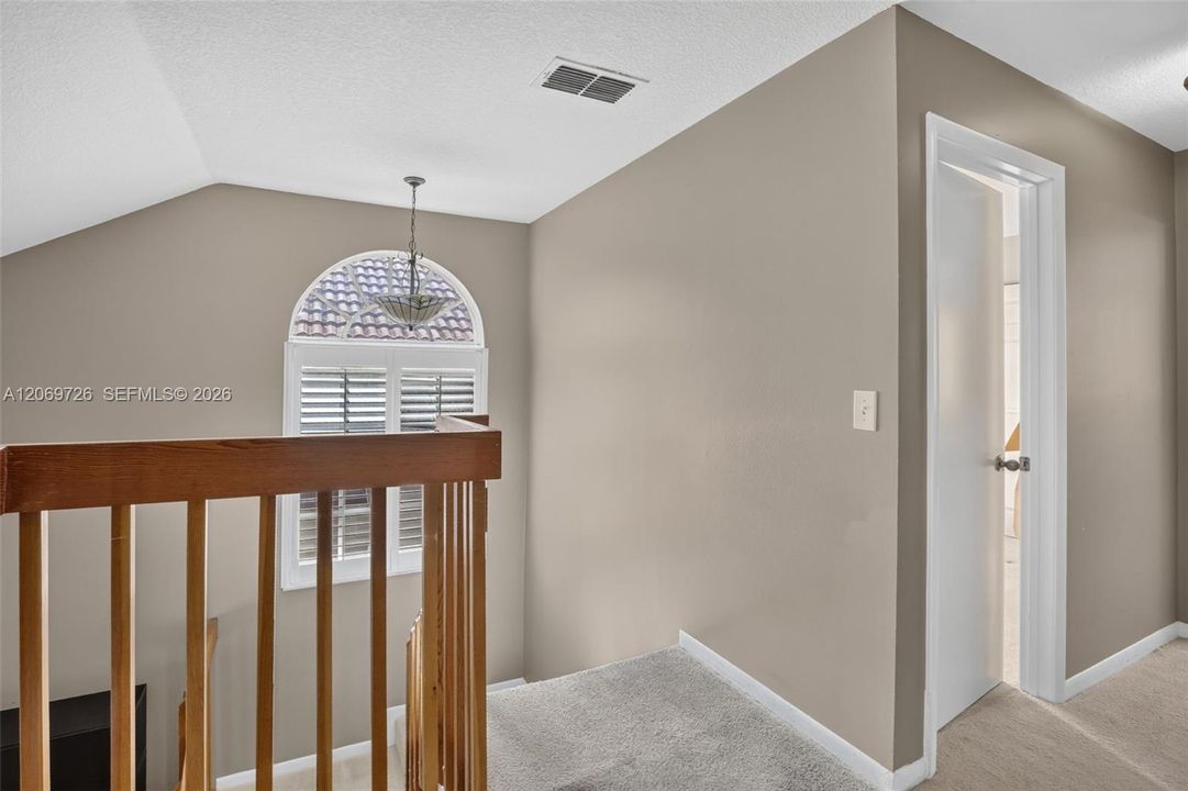 For Sale: $685,000 (3 beds, 2 baths, 1943 Square Feet)