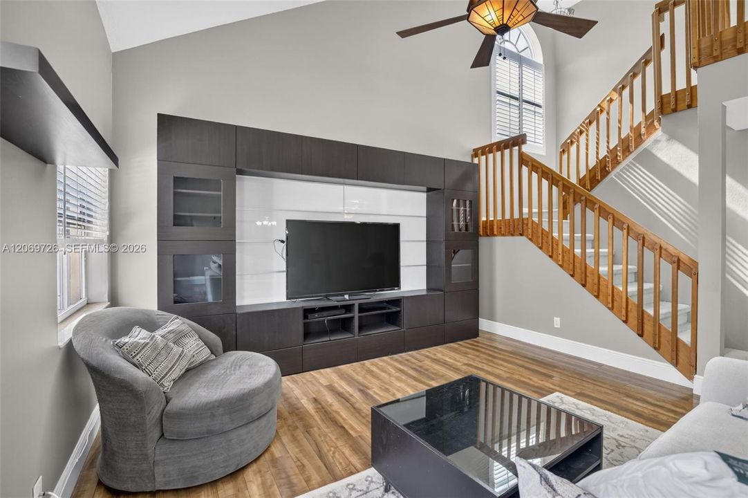 For Sale: $685,000 (3 beds, 2 baths, 1943 Square Feet)