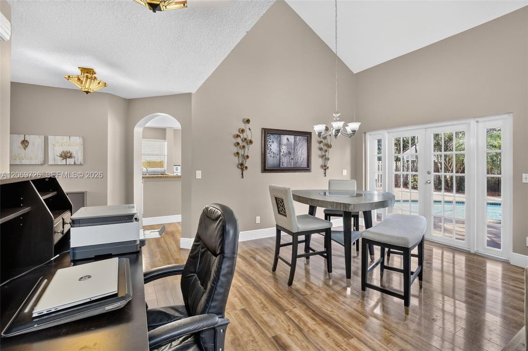 For Sale: $685,000 (3 beds, 2 baths, 1943 Square Feet)