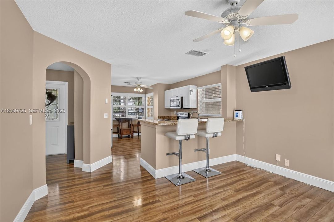 For Sale: $685,000 (3 beds, 2 baths, 1943 Square Feet)