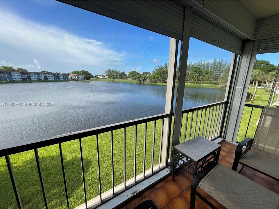 For Rent: $2,000 (2 beds, 2 baths, 1170 Square Feet)