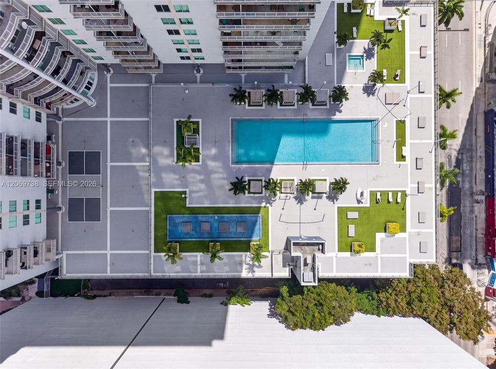En Venta: $495,000 (2 camas, 2 baños, 1113 Pies cuadrados)