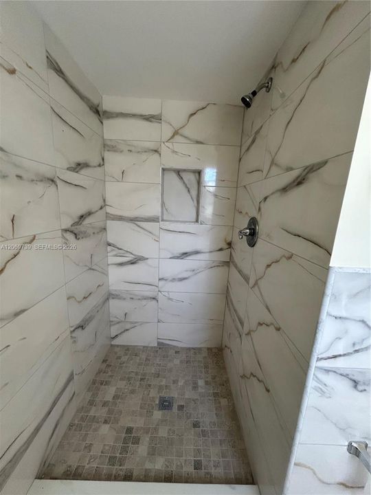 В аренду: $3,300 (3 спален, 2 ванн, 1392 Квадратных фут)