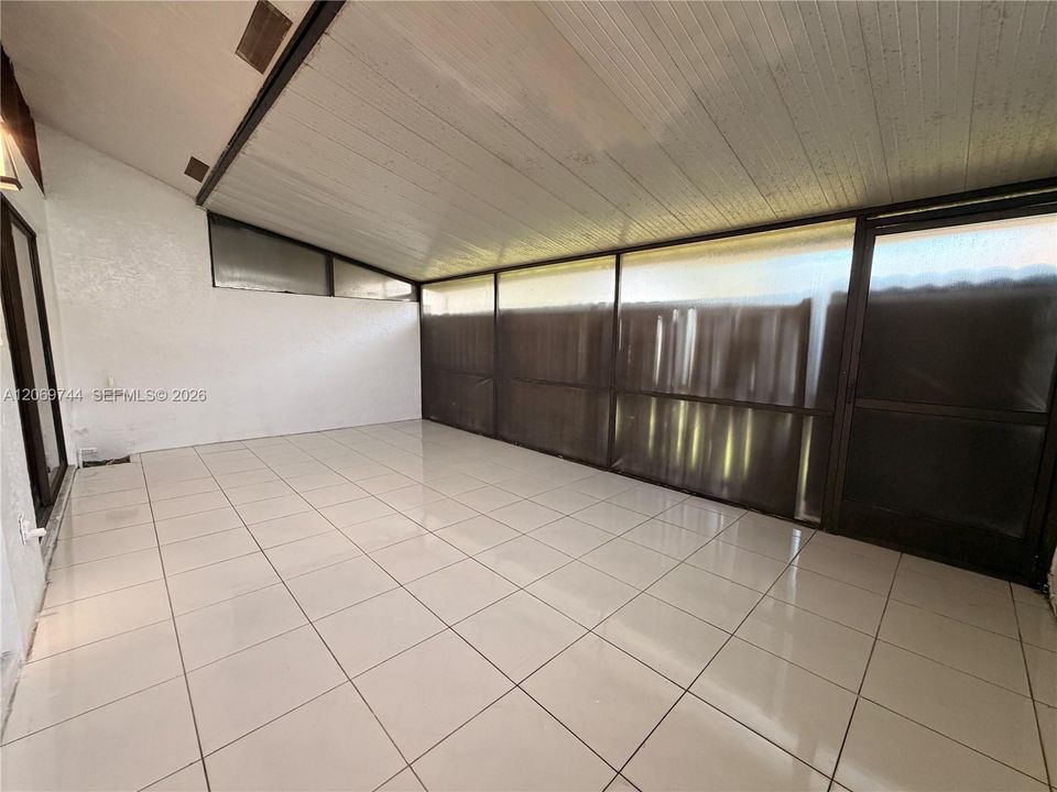 Недавно арендовано: $2,750 (3 спален, 3 ванн, 1610 Квадратных фут)