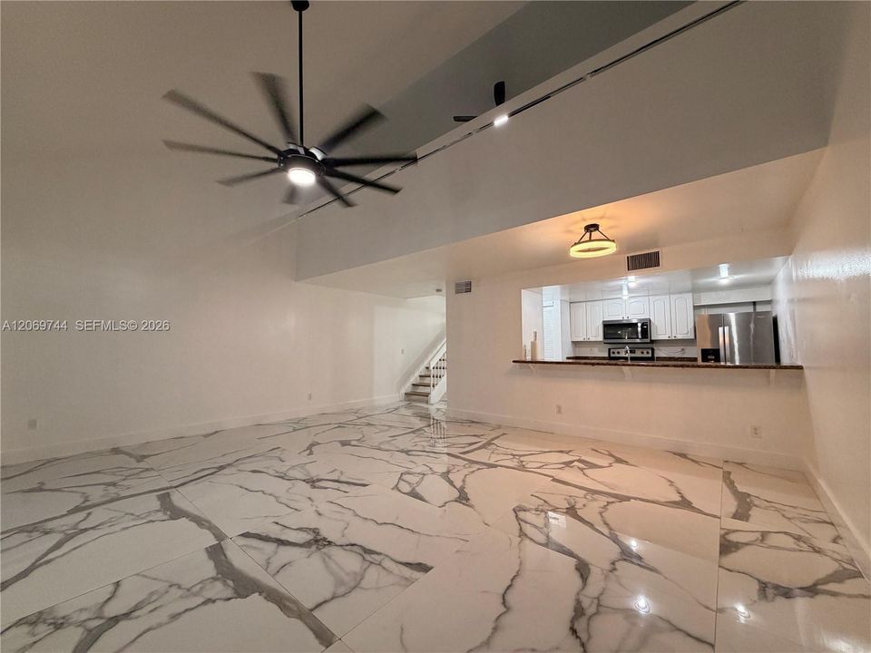 Недавно арендовано: $2,750 (3 спален, 3 ванн, 1610 Квадратных фут)