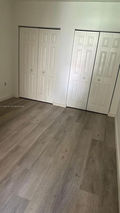 出租: $2,200 (2 贝兹, 2 浴室, 1154 平方英尺)