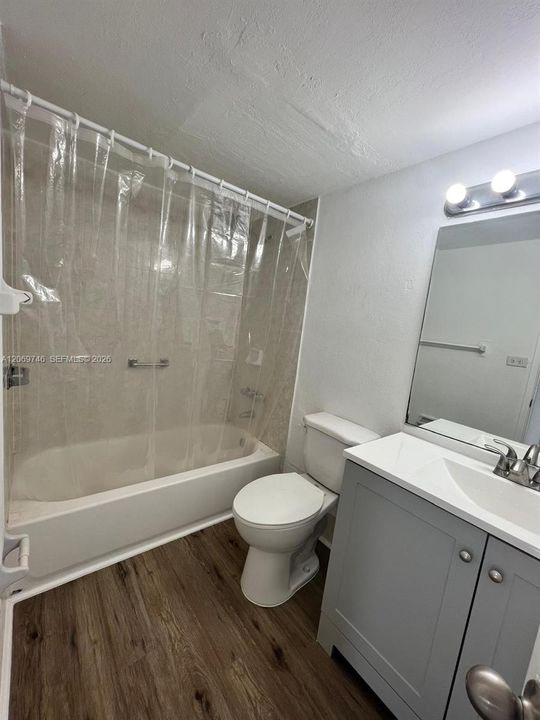 For Rent: $1,700 (1 beds, 1 baths, 598 Square Feet)