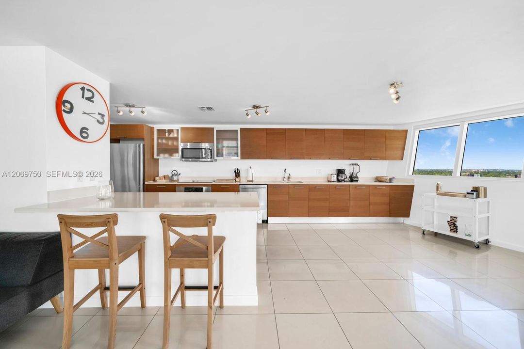 На продажу: $930,000 (2 спален, 2 ванн, 1574 Квадратных фут)