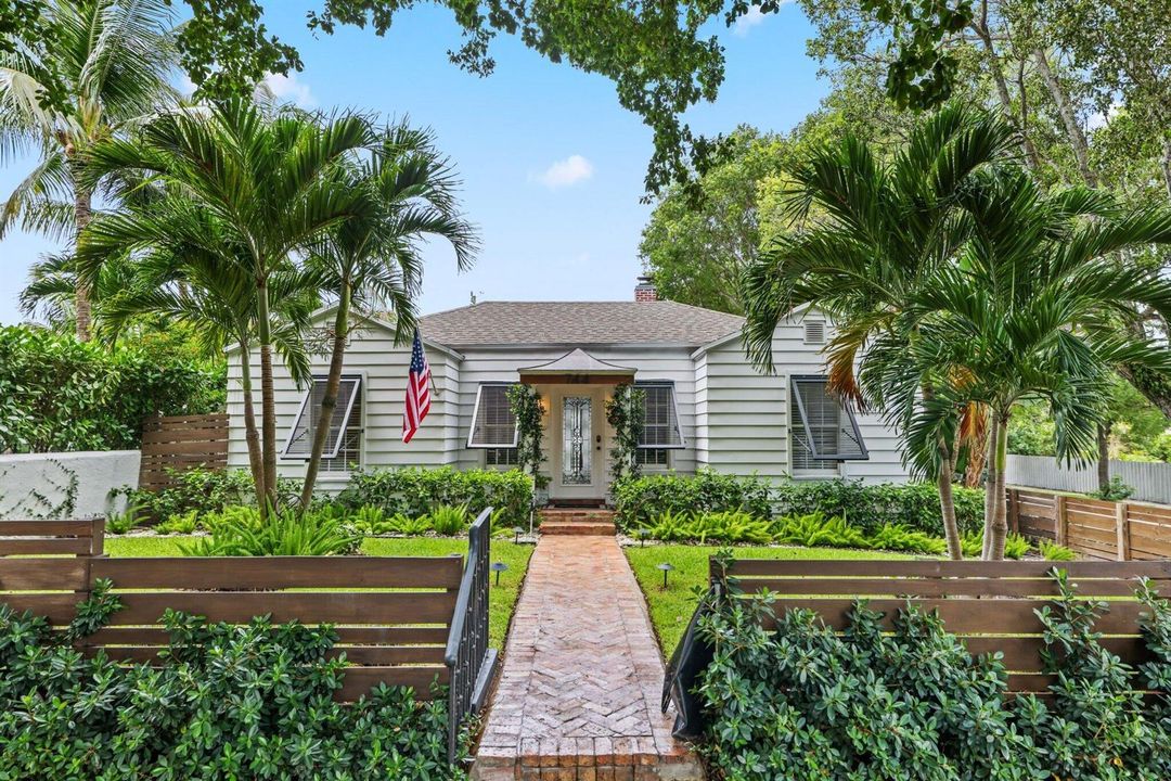 744 Sunset Road - 2.jpg-SMALL