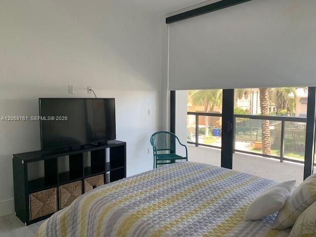 For Rent: $12,500 (3 beds, 3 baths, 2053 Square Feet)