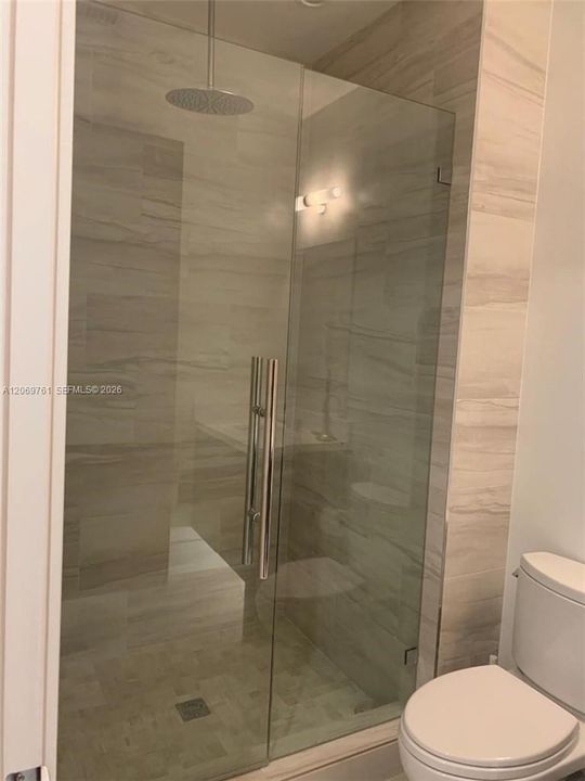 For Rent: $12,500 (3 beds, 3 baths, 2053 Square Feet)