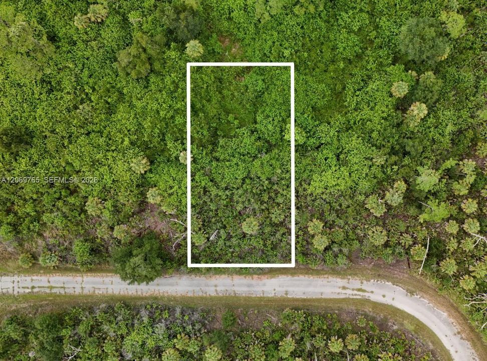 En Venta: $18,000 (0.23 acres)