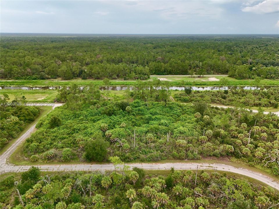 En Venta: $18,000 (0.23 acres)
