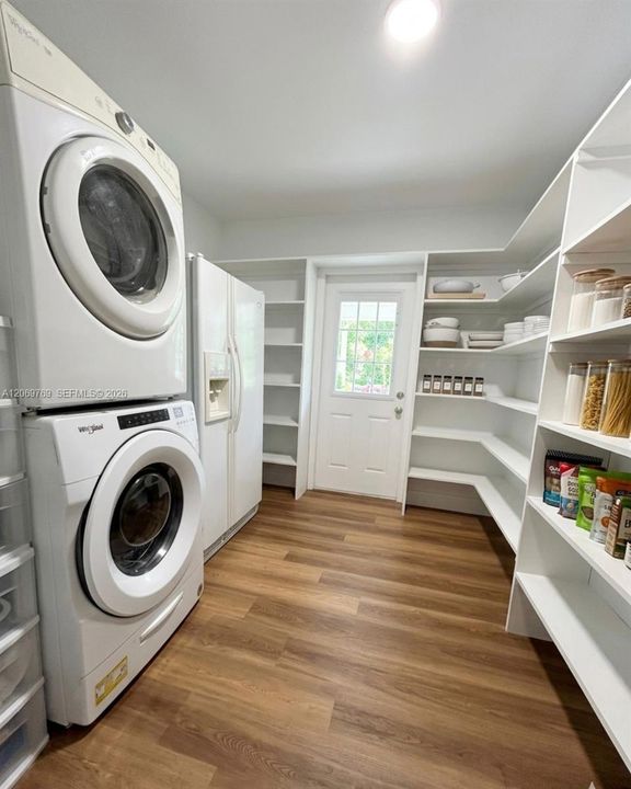 For Rent: $4,000 (4 beds, 2 baths, 1650 Square Feet)