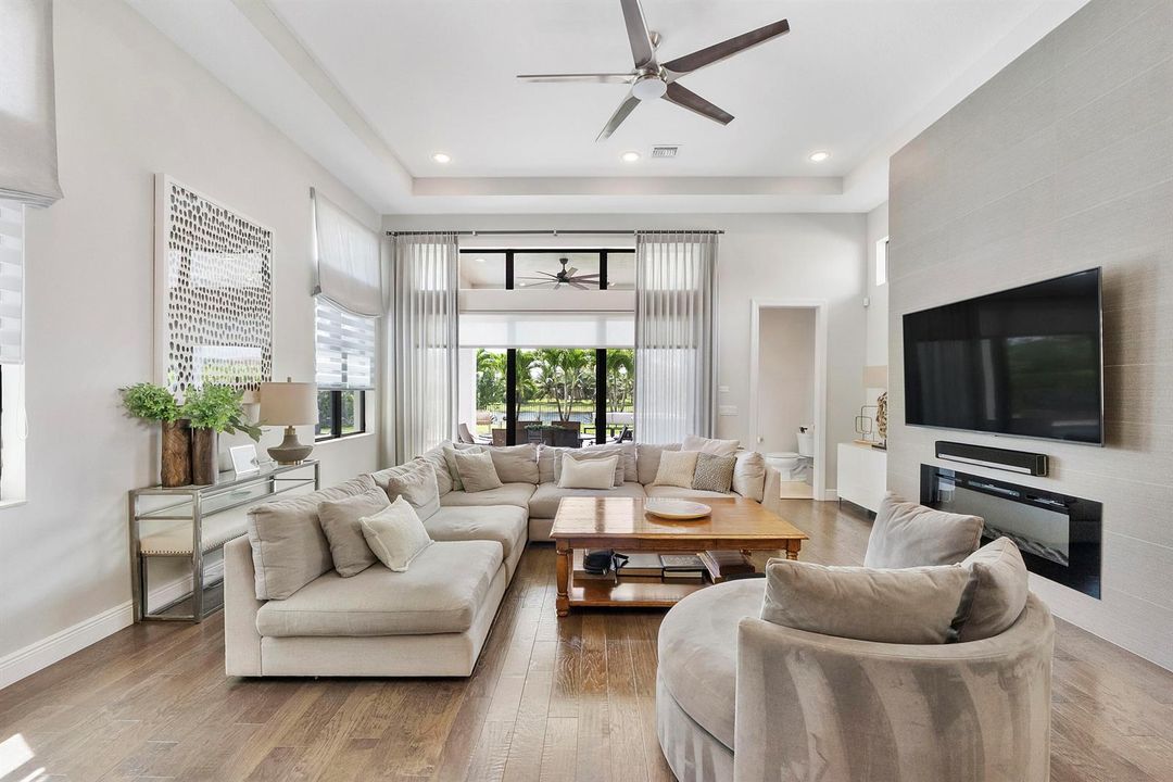 10282 Sweet Bay Manor_034