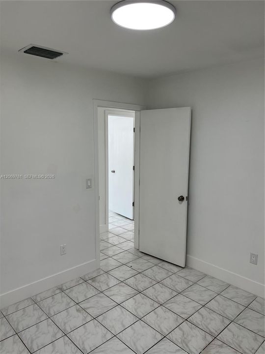 For Rent: $3,800 (4 beds, 2 baths, 1760 Square Feet)