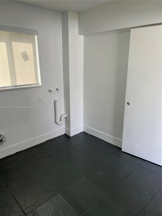 For Rent: $3,800 (4 beds, 2 baths, 1760 Square Feet)