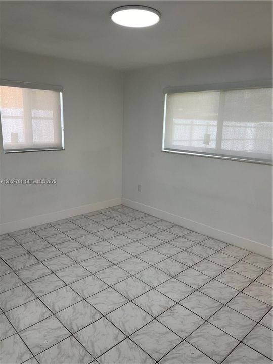 For Rent: $3,800 (4 beds, 2 baths, 1760 Square Feet)