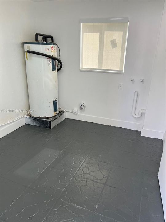 For Rent: $3,800 (4 beds, 2 baths, 1760 Square Feet)