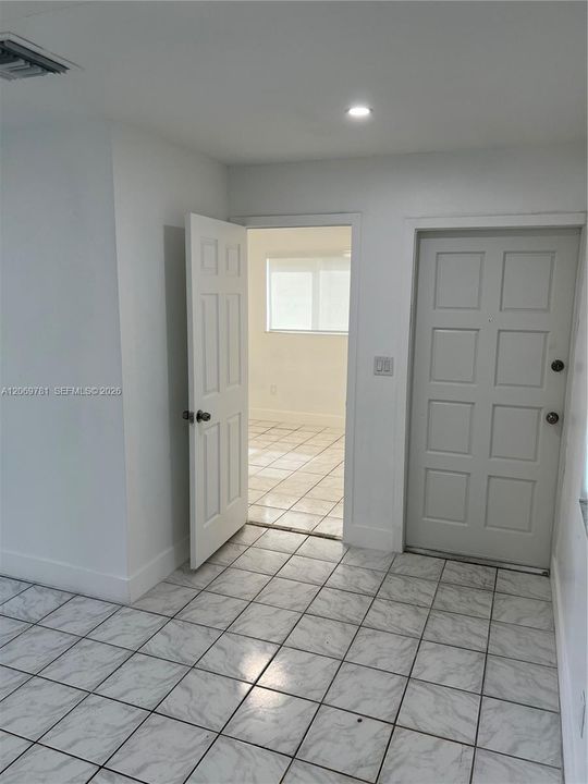 For Rent: $3,800 (4 beds, 2 baths, 1760 Square Feet)