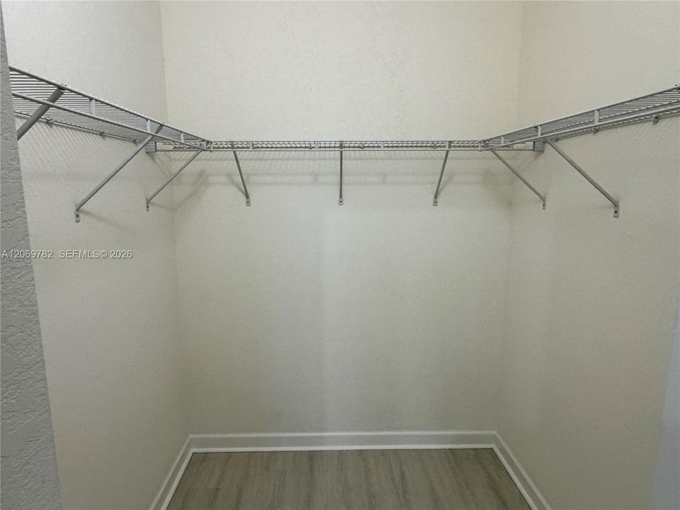 For Rent: $2,900 (3 beds, 3 baths, 1870 Square Feet)